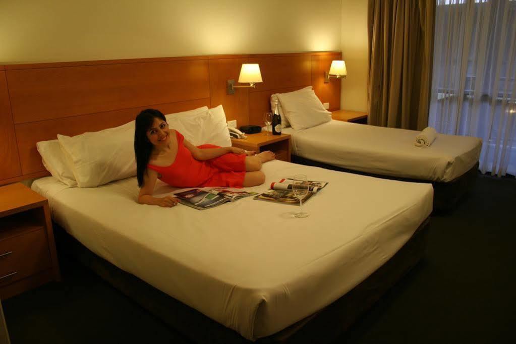 Garden Lodge Sydney Hotel Bagian luar foto